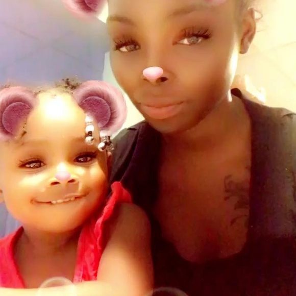 Meet your Posher, Angiee - Picture 1 of 1